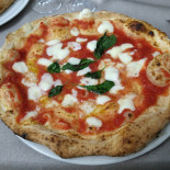 Pizzeria Da Vincenzo Di Iovine Gennaro Carmela Comida