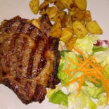 Cellar Door Comida