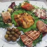 Cellar Door Comida