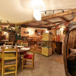 Keller Steak House Dentro