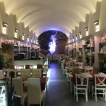 56 Rosso À l'intérieur