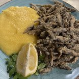 Canarolo Nourriture