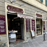 Dal Moro Outside