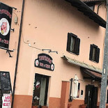 Taverna Vin E Crin Extérieur