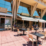 Le Plaisir Cafe Extérieur