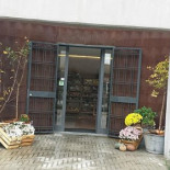 R's Kult Exterior