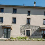 Le Spine Exterior