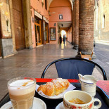 Caffe Rubik, Amaroteca À l'intérieur