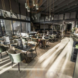 Beef Cafe Dentro
