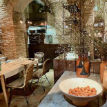 Santabago À l'intérieur