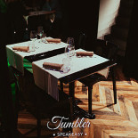 Tumbler Speakeasy Mixology Bar Restaurant À l'intérieur