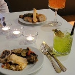 One Off Appetizer Bebida