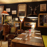 Pizzeria Wanderlust Dentro