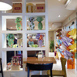 Paussa's Bakery Dentro