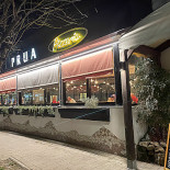 La Prua Outside