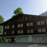 Maneba Industries Außen