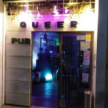 Cosmopolitan Queer Dentro