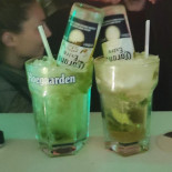 Cosmopolitan Queer Bebida