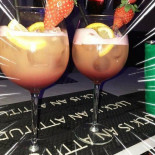 Cosmopolitan Queer Bebida