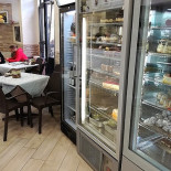 Dolce Gelato Exterior