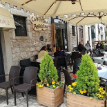 Dolce Gelato Exterior