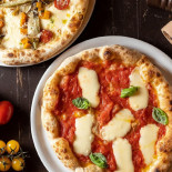 Manod'opera Food