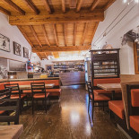 Bagat Pinzolo Drink, Food Pizza Dentro