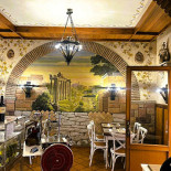 Al Padovano À l'intérieur
