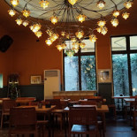 Chiribilli Bistró À l'intérieur
