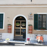 Caffe Roma Exterior