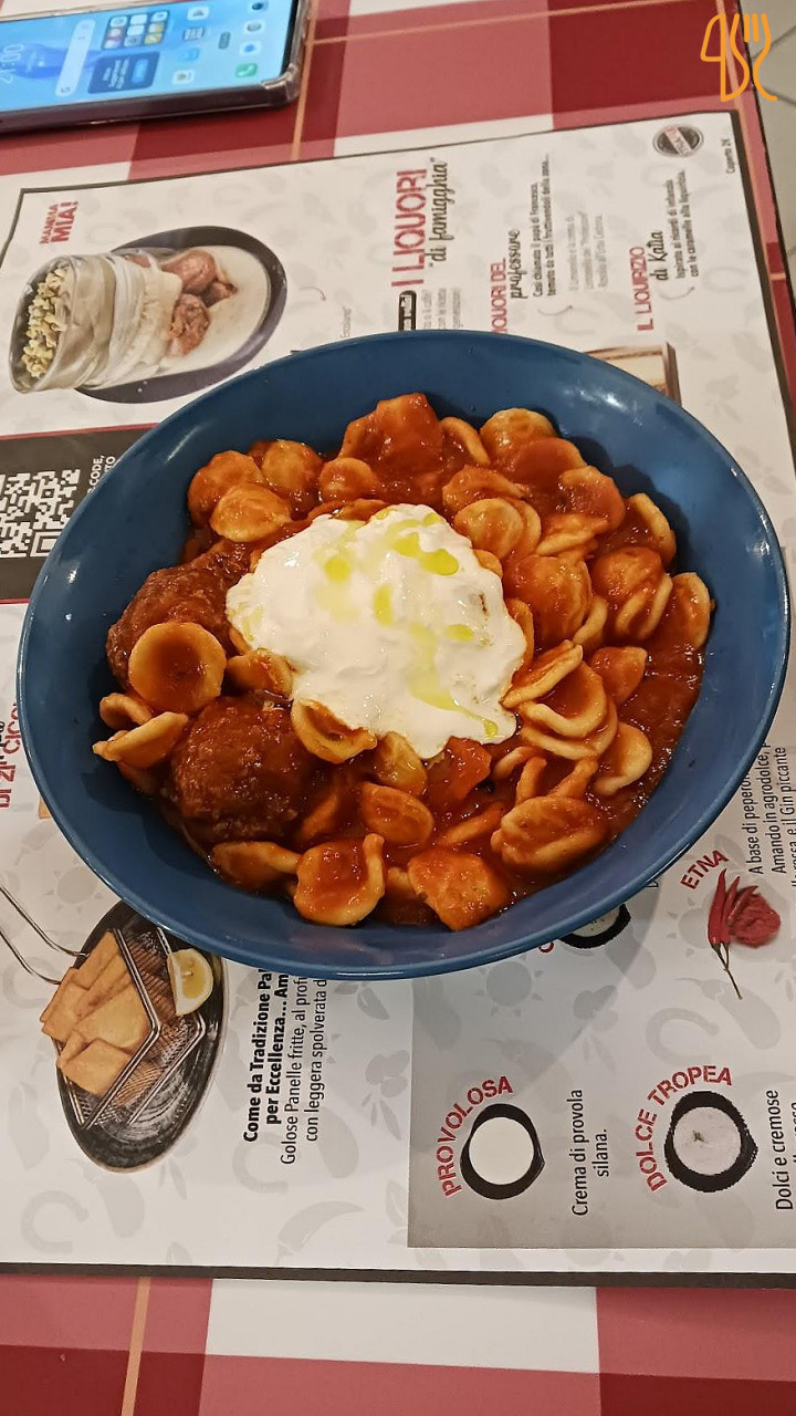 Strafud Nourriture