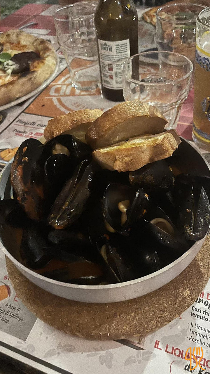 Strafud Nourriture