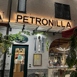 Petronilla Exterior