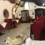 Shahi Pizzeria À l'intérieur