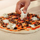 Pizzalonga Away Nourriture