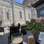 L’opera Caffè Exterior
