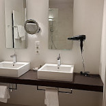 Zy À l'intérieur