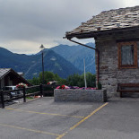 Cheverel Exterior