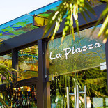 La Piazza Bistro Extérieur