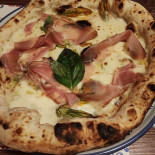 Pizzium Essen