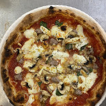 Pizzeria Lo Re' Comida