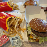 Mcdonald's Orte Drive-caldare Nourriture