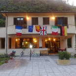 Umbria Exterior