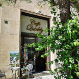 Caffe Quickly Exterior