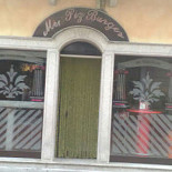 Pizburger Extérieur
