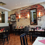 Die Weinbar Dentro