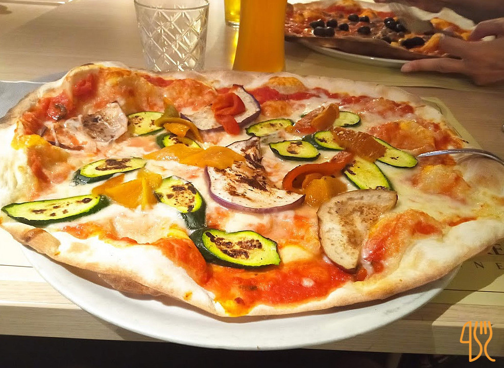 Papillon Comida