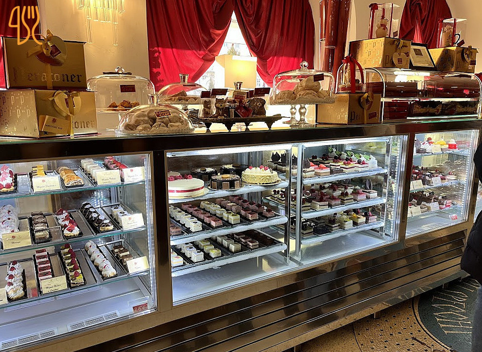 Caffè Degli Specchi À l'intérieur