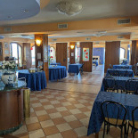 La Lanterna Inside
