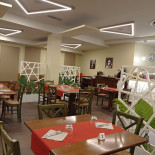 Sapienti Crociani Pasticceria Pizzeria À l'intérieur
